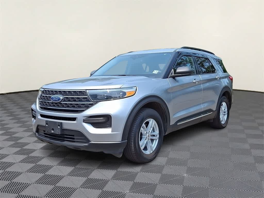 2022 Ford Explorer XLT Hero Image