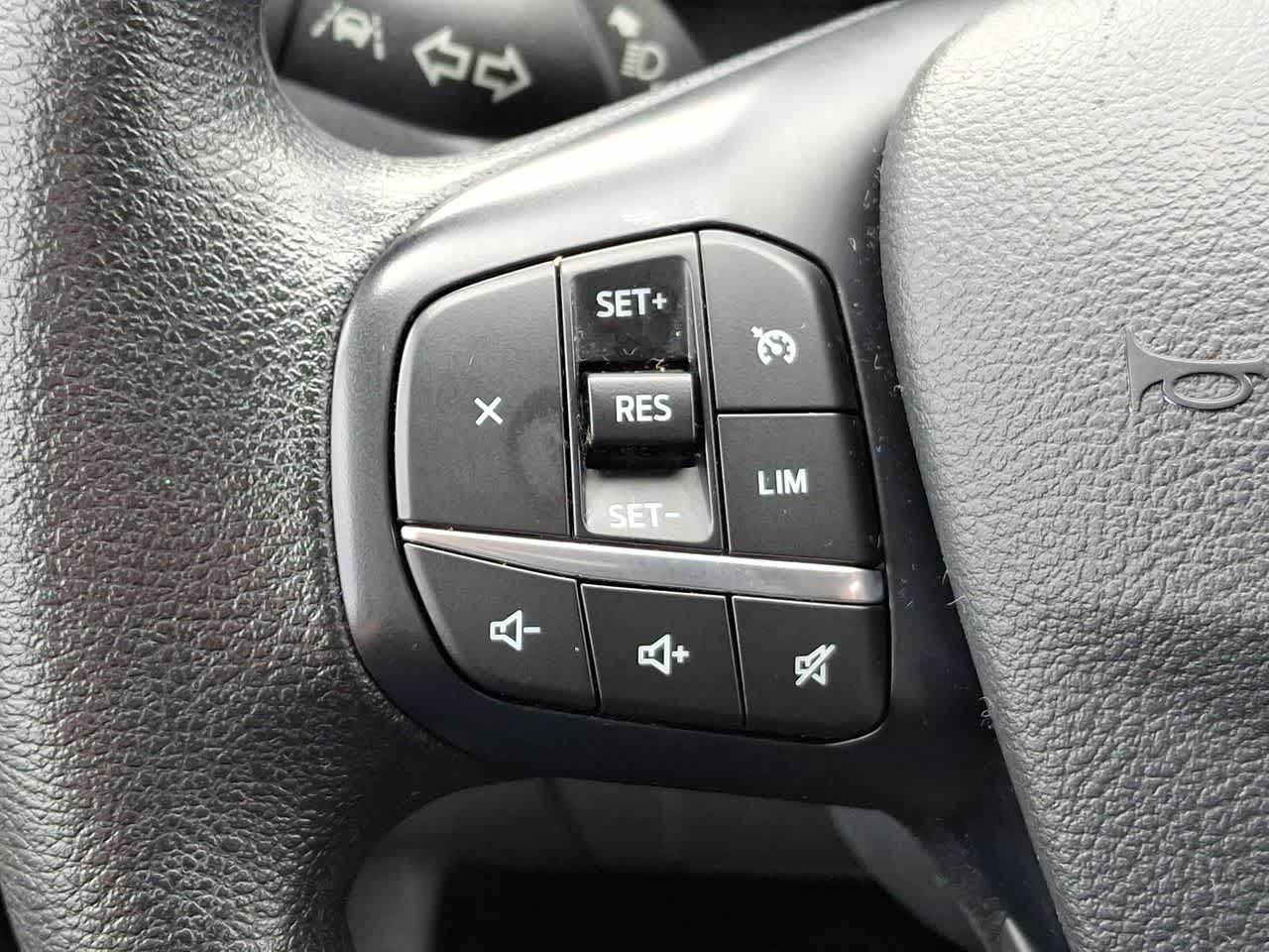 Thumbnail: 2023 Ford Econoline - 23