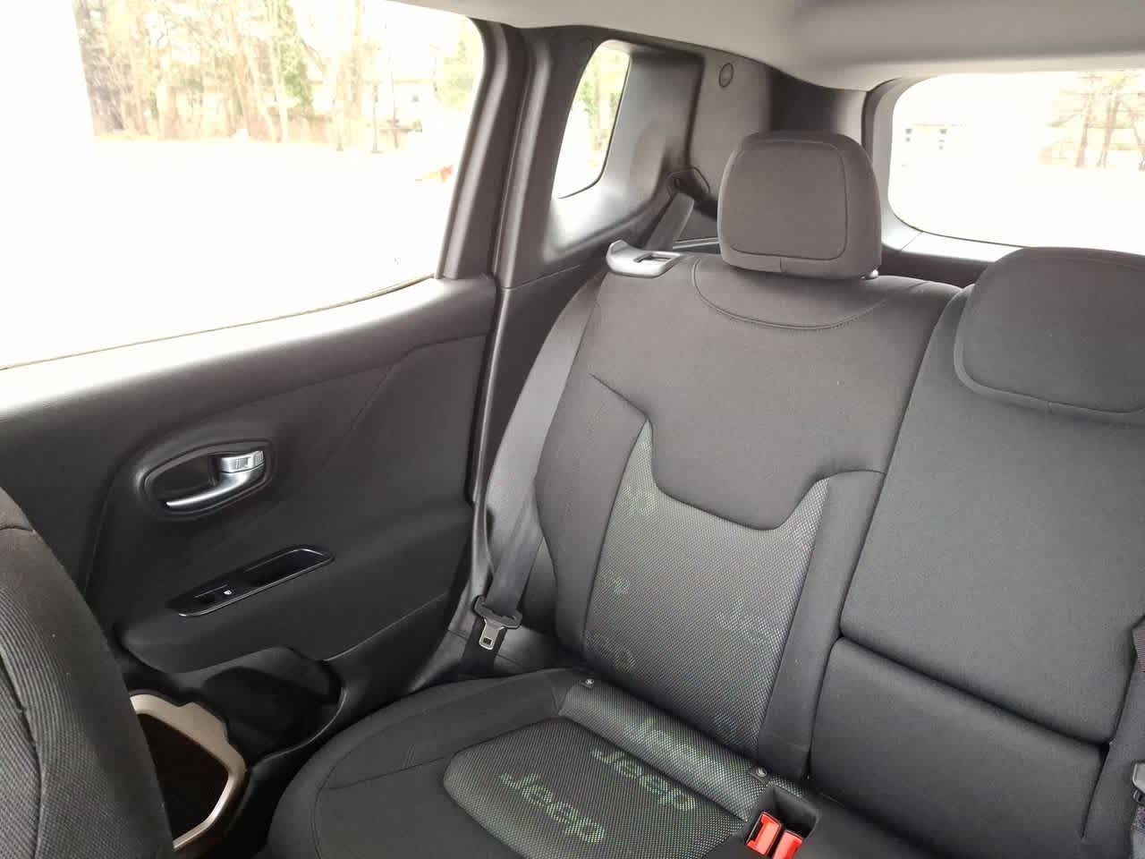 Thumbnail: 2017 Jeep Renegade - 12