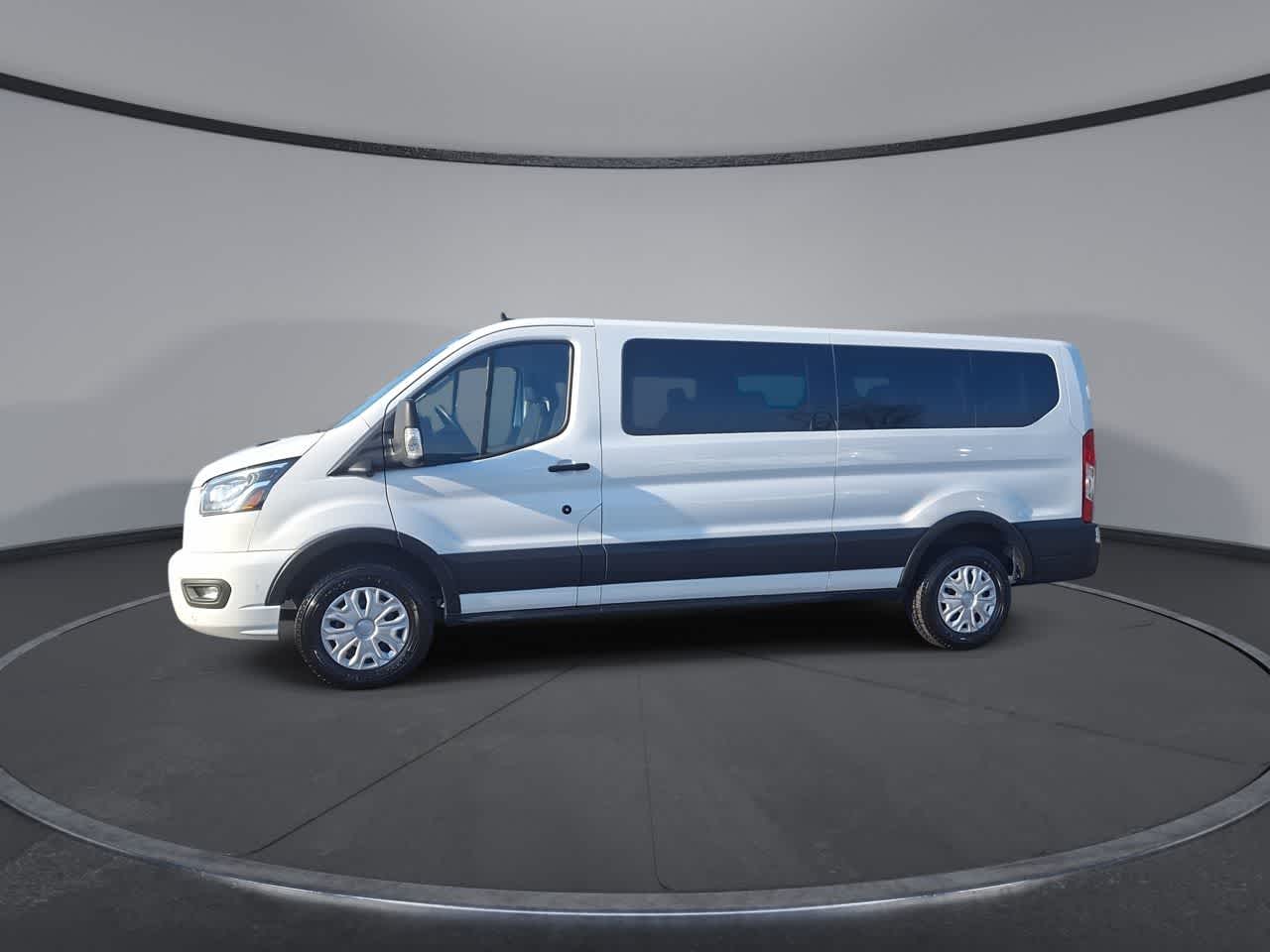Thumbnail: 2023 Ford Econoline - 4