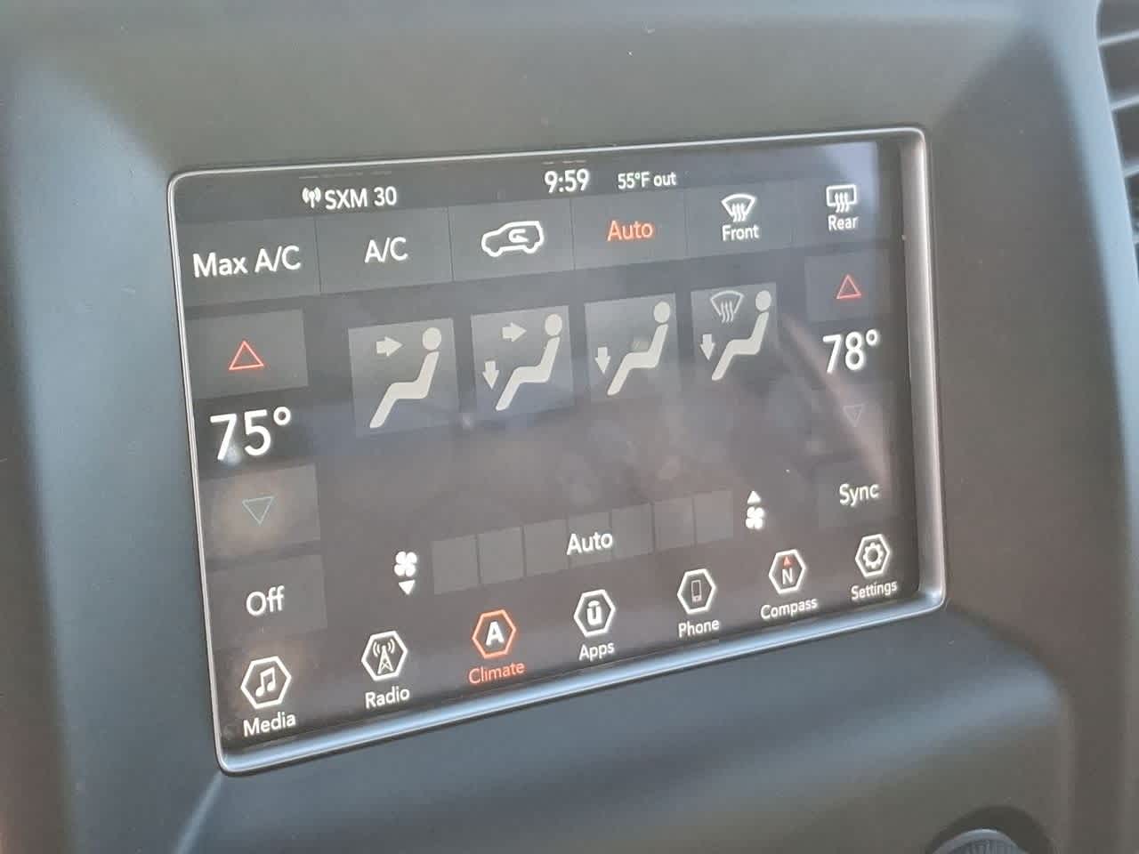 Thumbnail: 2019 Jeep Grand Cherokee - 25