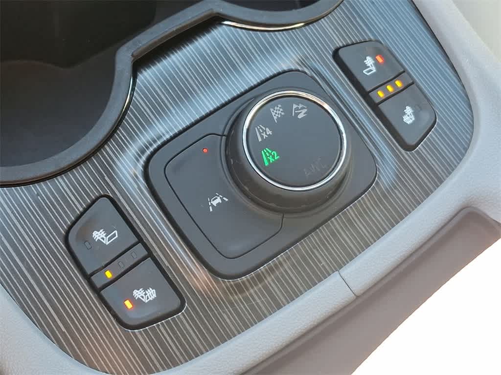 Thumbnail: 2021 GMC Acadia - 25