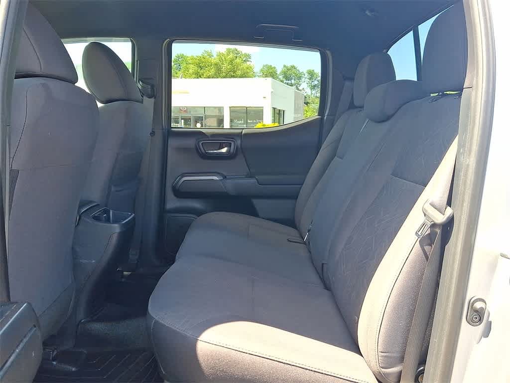 Thumbnail: 2019 Toyota Tacoma - 26