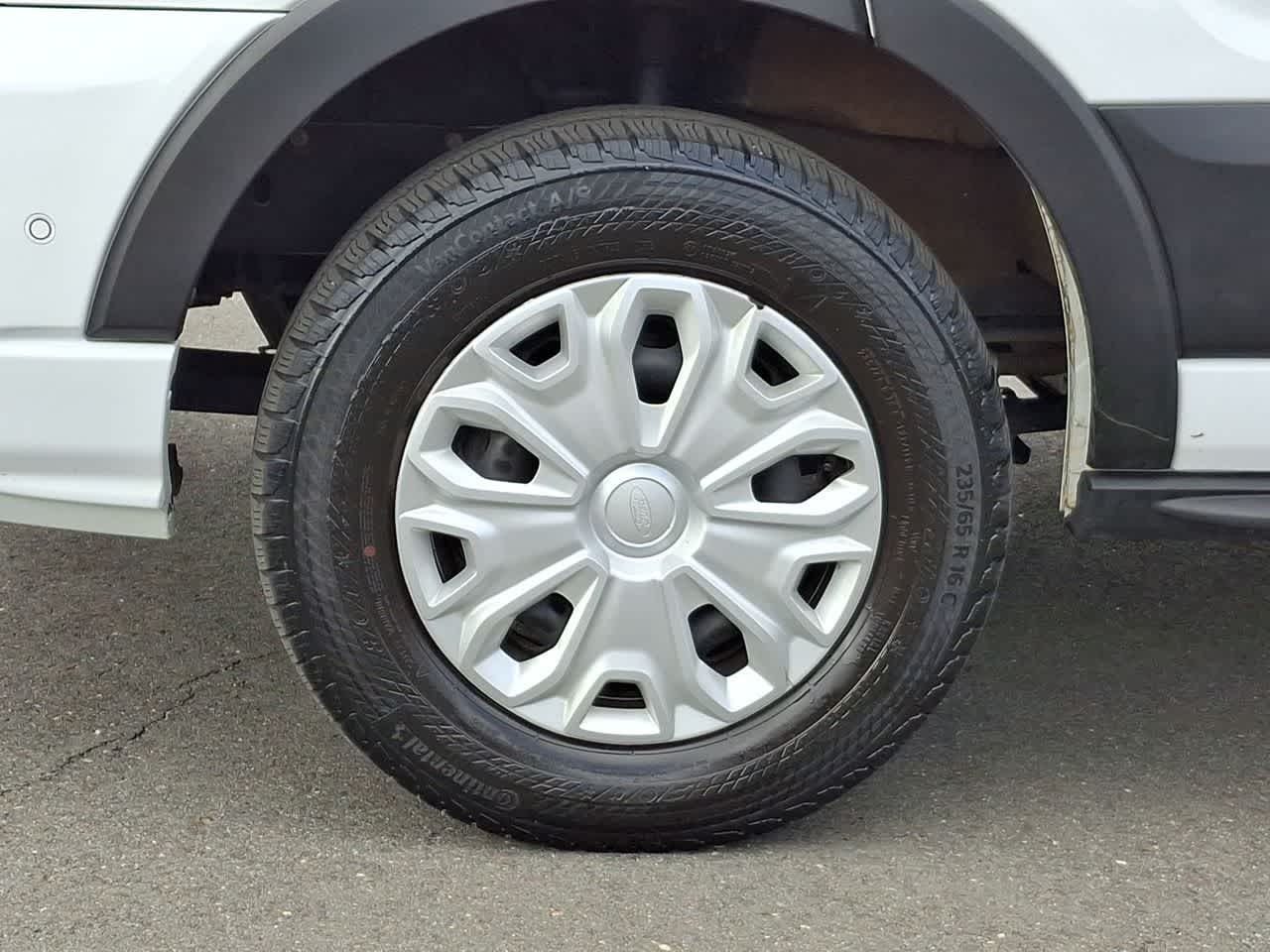 Thumbnail: 2023 Ford Econoline - 29