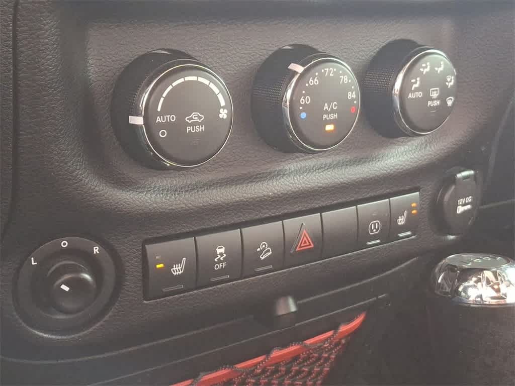 Thumbnail: 2017 Jeep Wrangler - 24