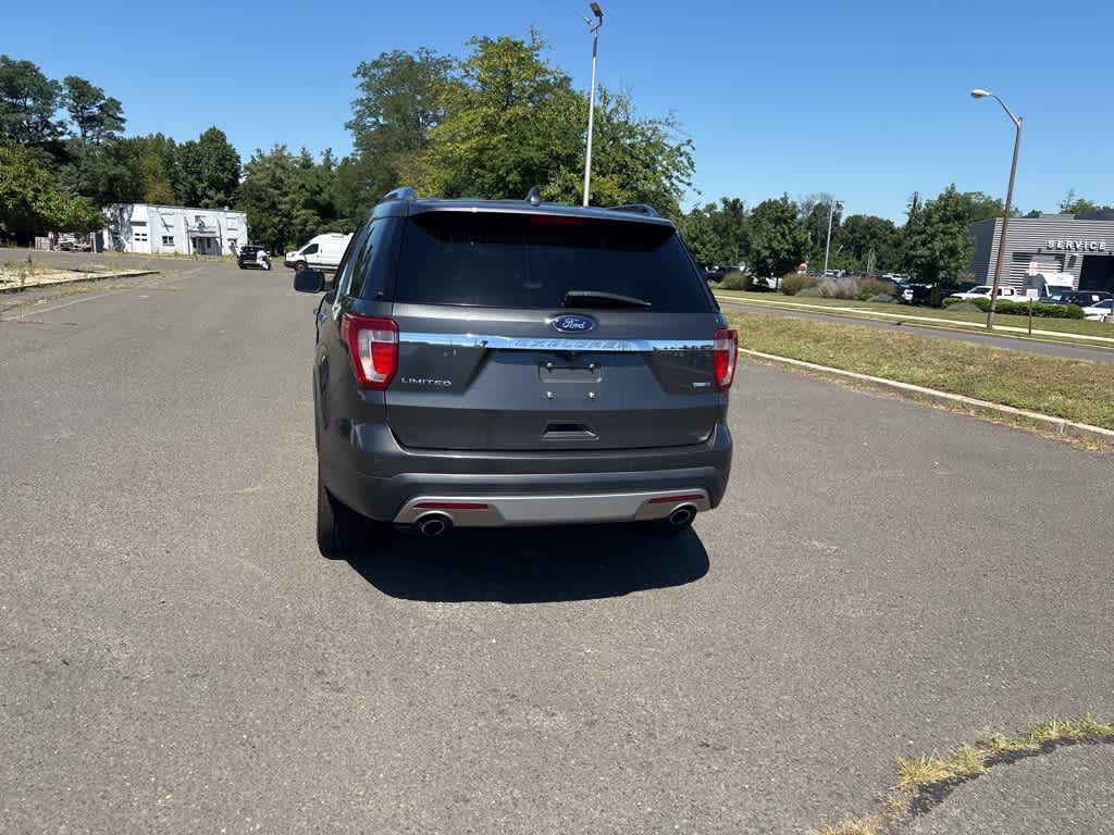 Thumbnail: 2017 Ford Explorer - 17