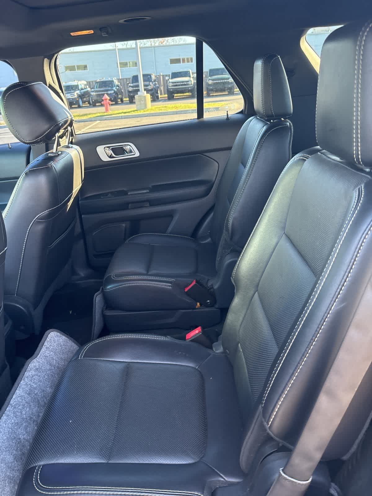 Thumbnail: 2014 Ford Explorer - 9