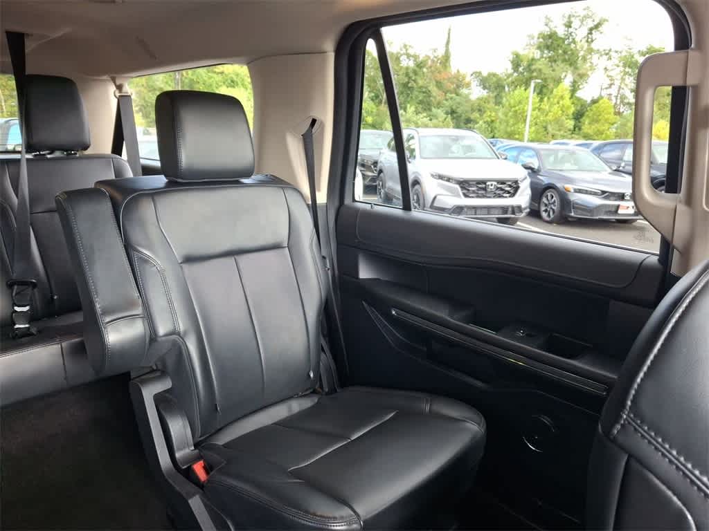 Thumbnail: 2022 Ford Expedition MAX - 14