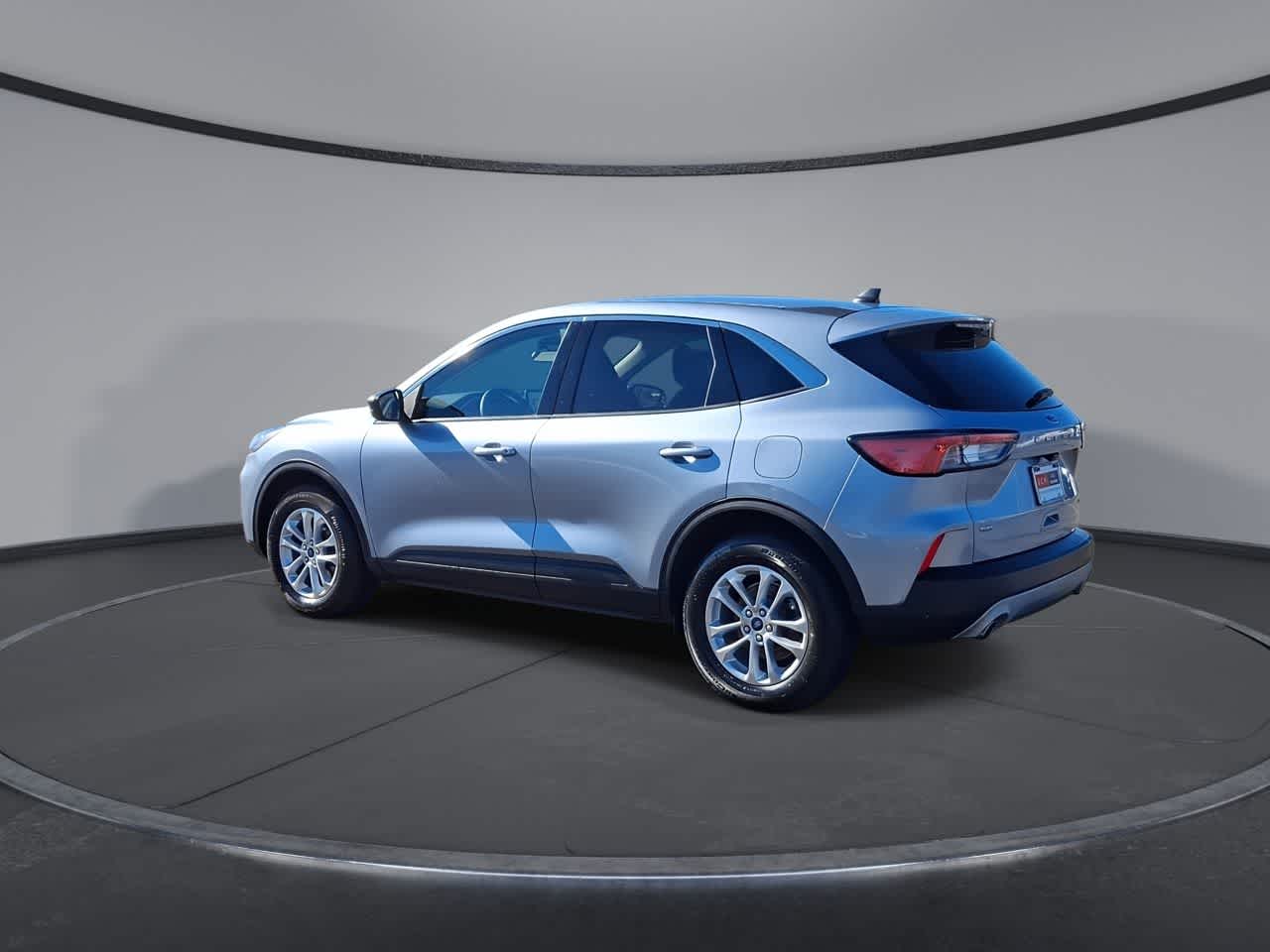 Thumbnail: 2022 Ford Escape - 6