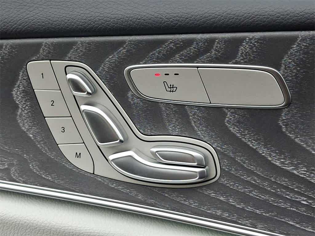 Thumbnail: 2022 Mercedes-Benz E-Class - 25