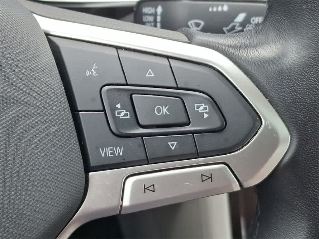 Thumbnail: 2023 Volkswagen Jetta - 24