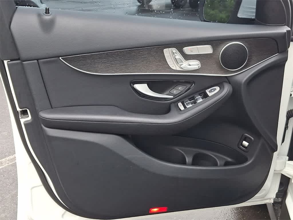 2022 Mercedes-Benz GLC 300 10