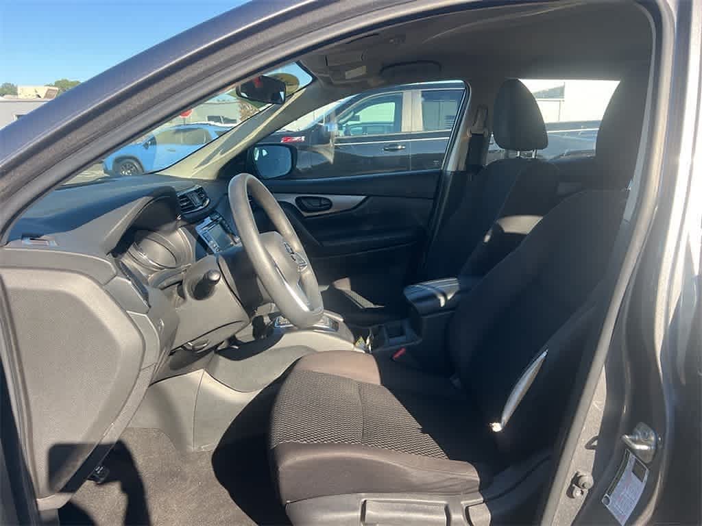 Thumbnail: 2019 Nissan Rogue Sport - 11