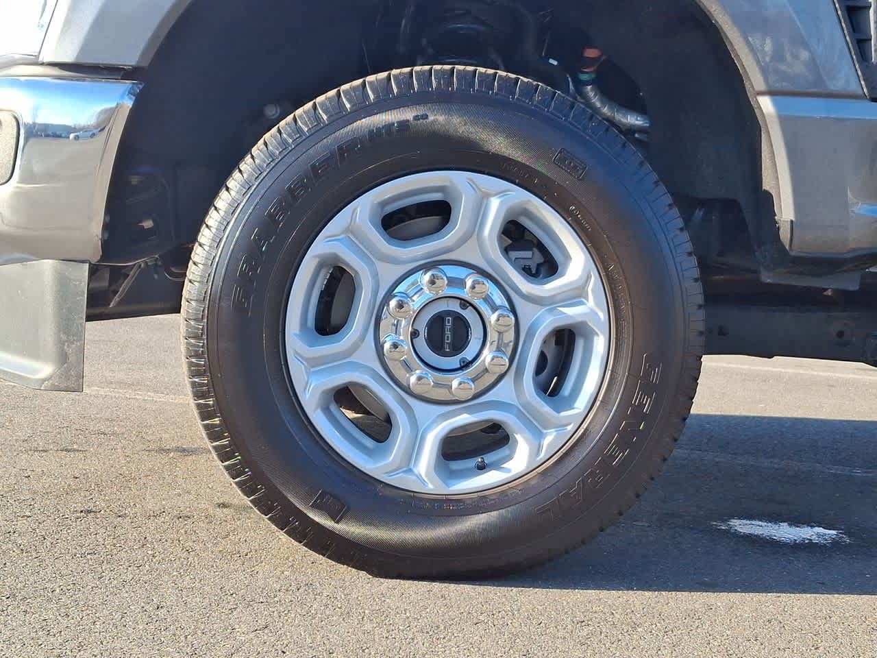 Thumbnail: 2025 Ford F-250 - 29