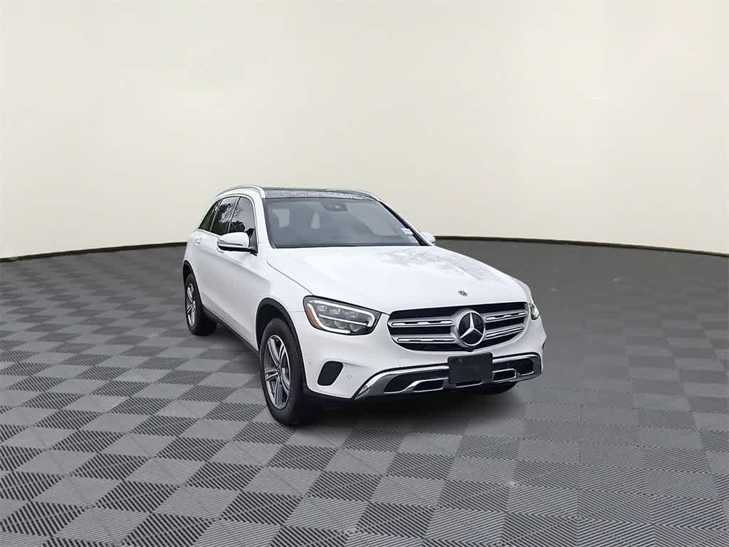 2022 Mercedes-Benz GLC 300 2