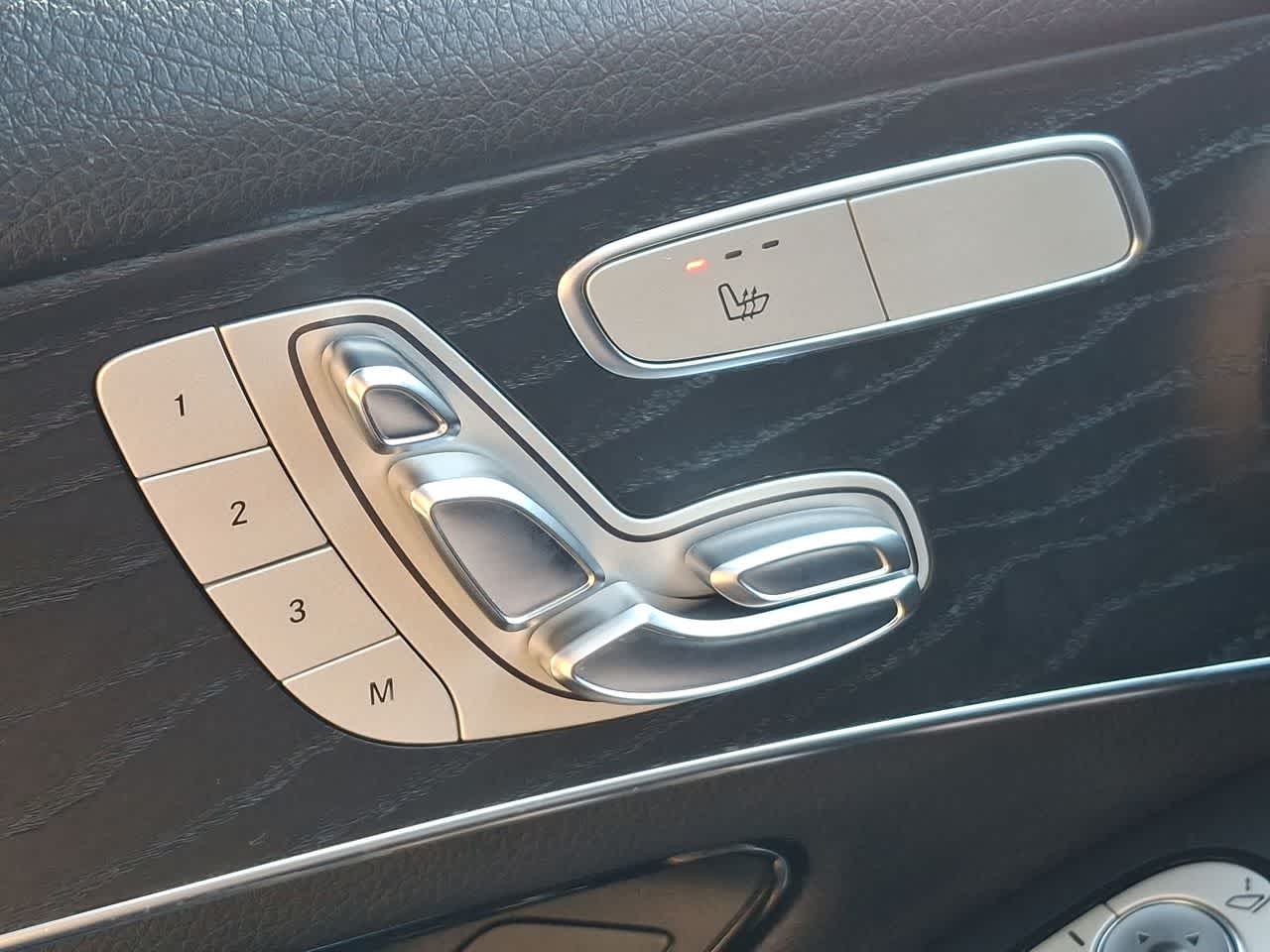 Thumbnail: 2018 Mercedes-Benz GLC - 25