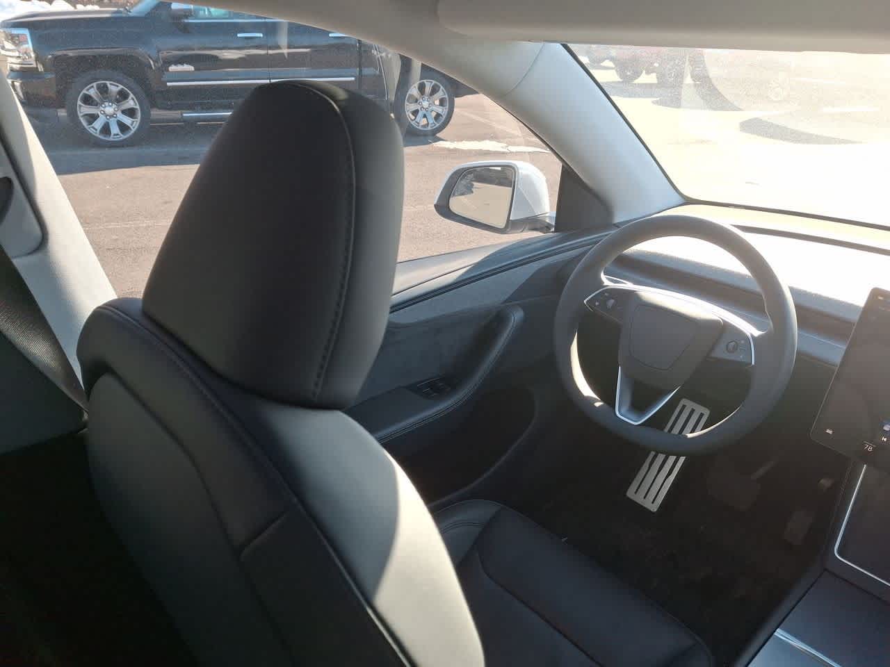 Thumbnail: 2026 Tesla Model Y - 15