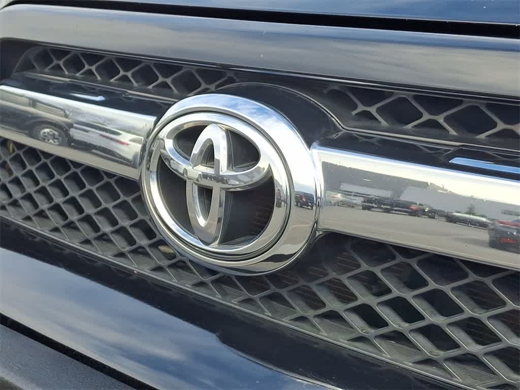 Thumbnail: 2013 Toyota 4Runner - 27