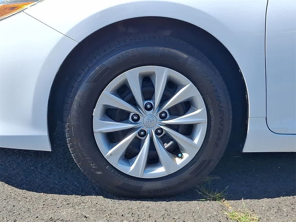 Thumbnail: 2015 Toyota Camry - 29