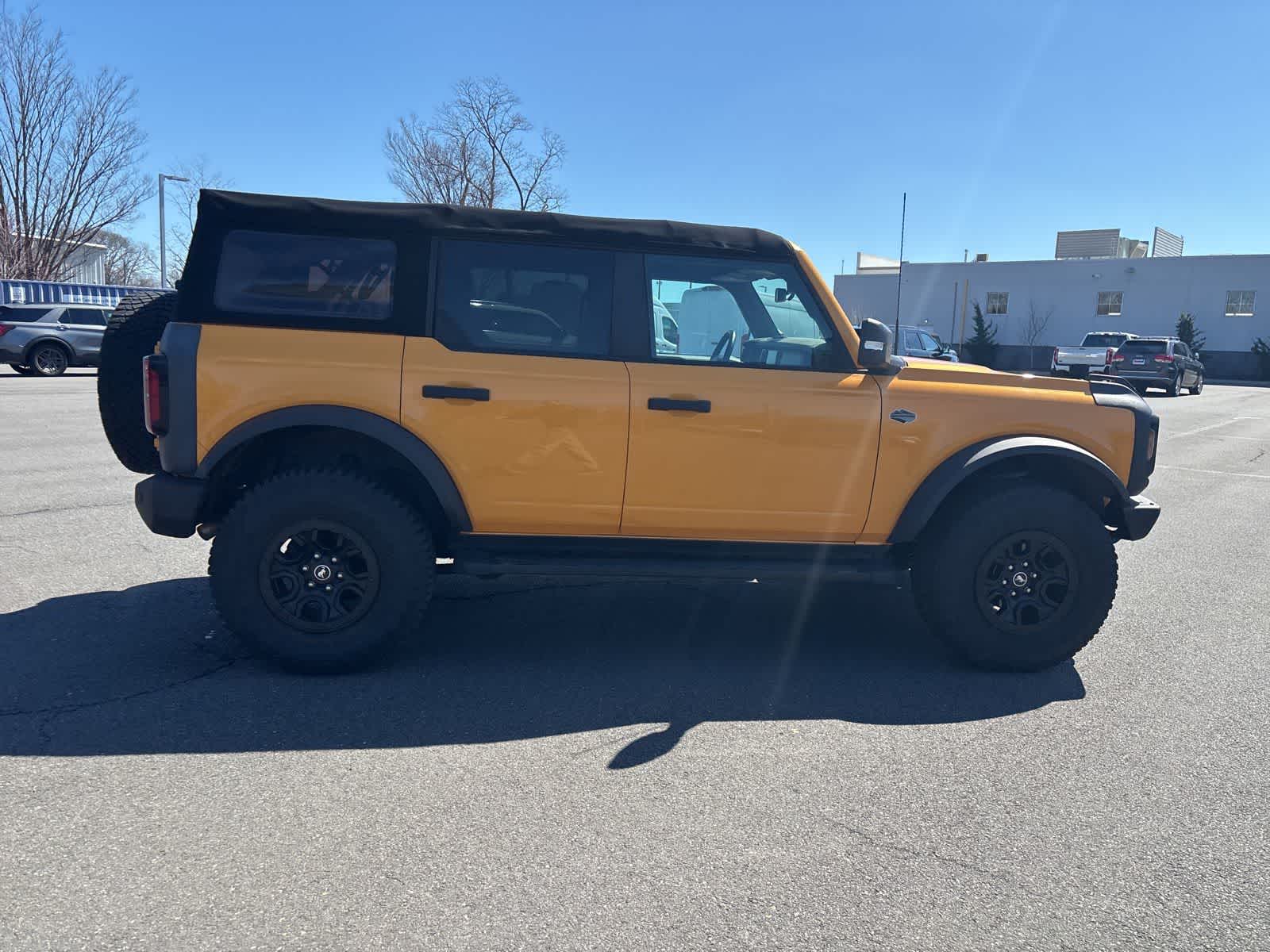 Thumbnail: 2022 Ford Bronco - 12