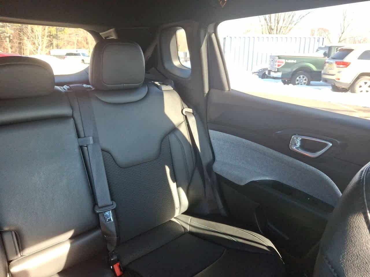 Thumbnail: 2024 Jeep Compass - 14