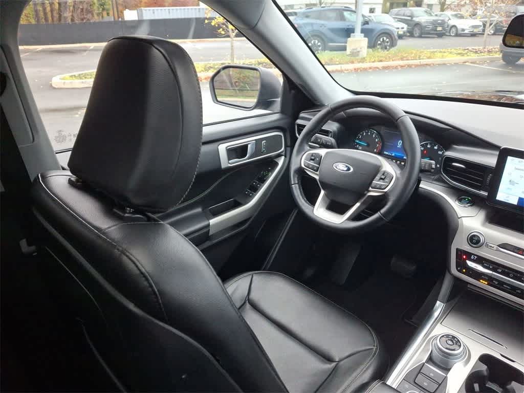 Thumbnail: 2020 Ford Explorer - 15