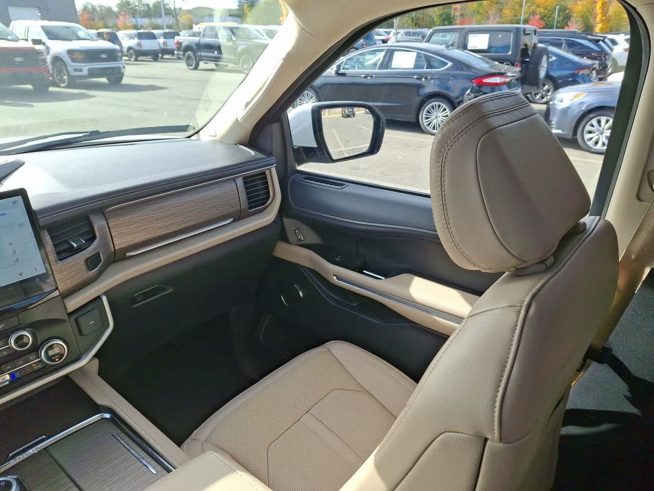 Thumbnail: 2023 Ford Expedition MAX - 11