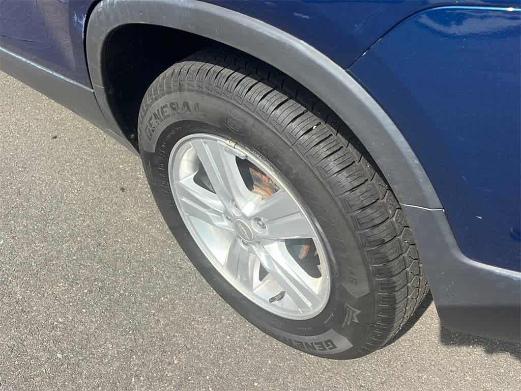Thumbnail: 2019 Chevrolet Trax - 9