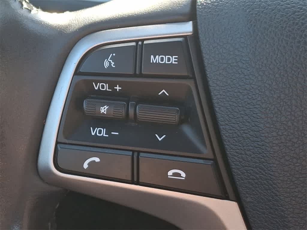 Thumbnail: 2021 Hyundai Accent - 23