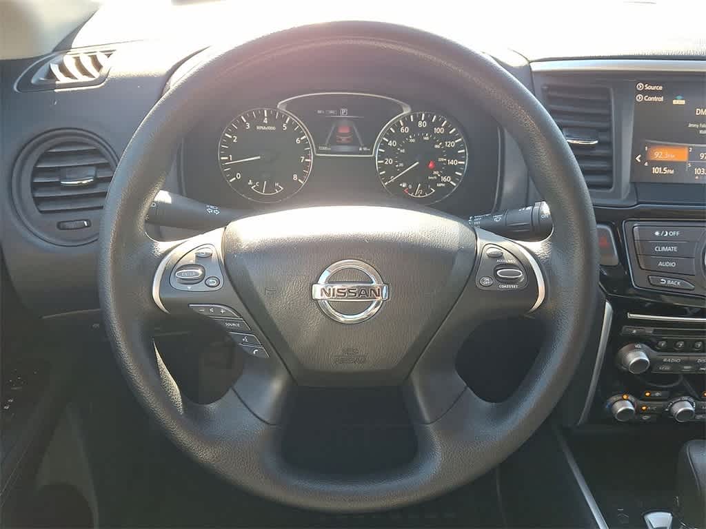 Thumbnail: 2017 Nissan Pathfinder - 22