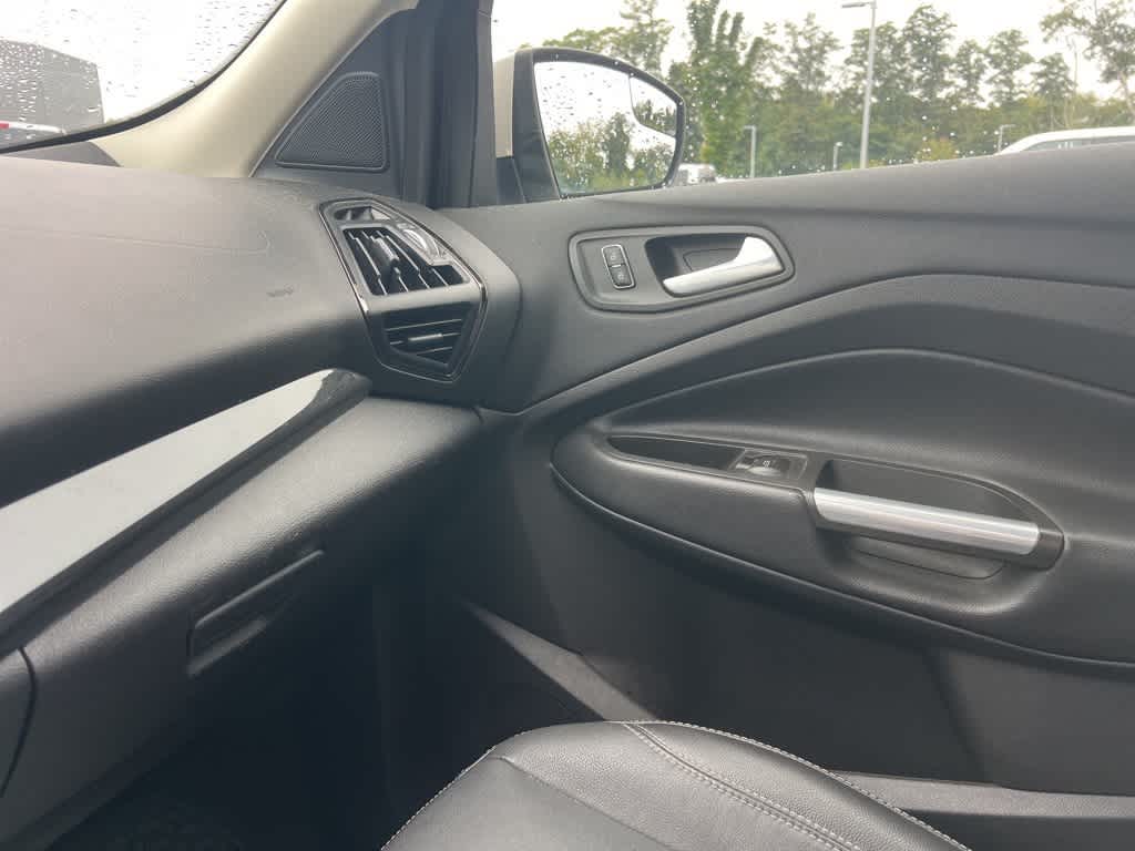 Thumbnail: 2014 Ford Escape - 23