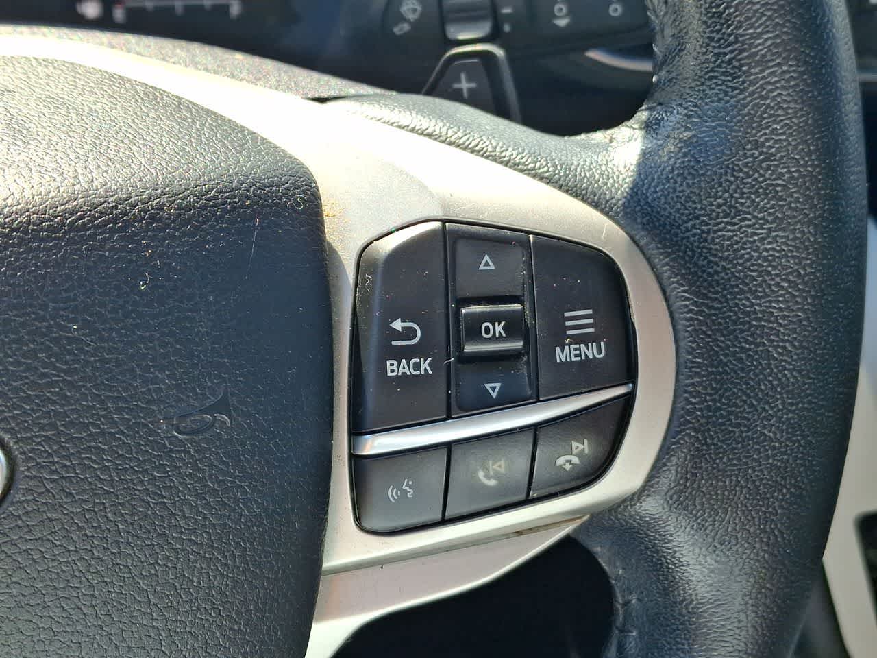 Thumbnail: 2020 Ford Explorer - 23