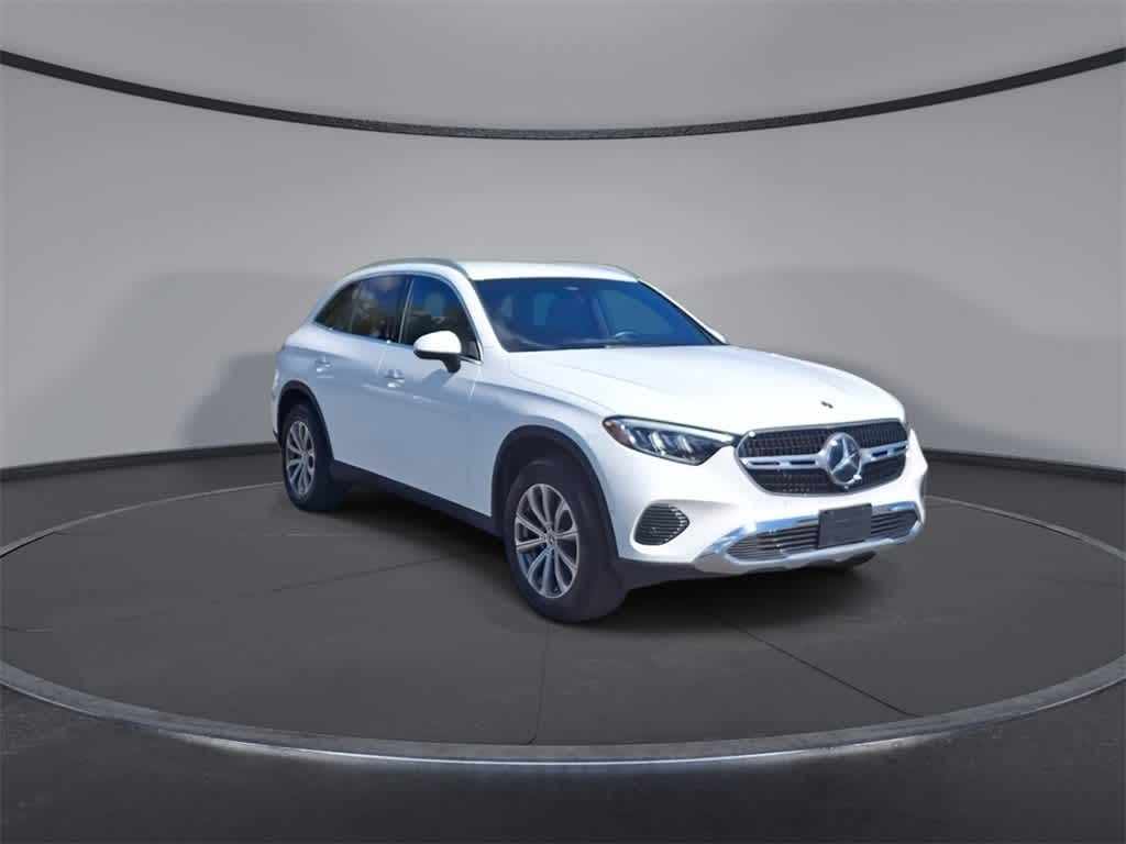Thumbnail: 2024 Mercedes-Benz GLC - 2
