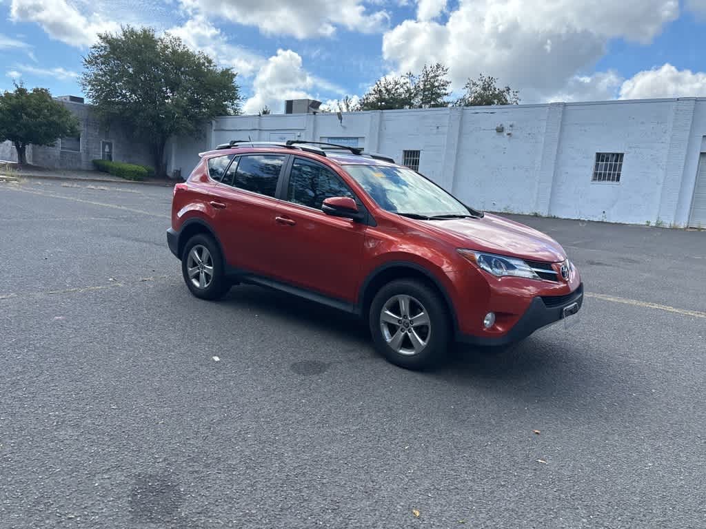Thumbnail: 2015 Toyota RAV4 - 10