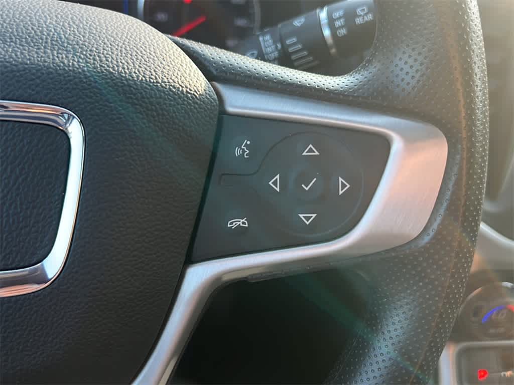 2022 GMC Acadia SLE 17