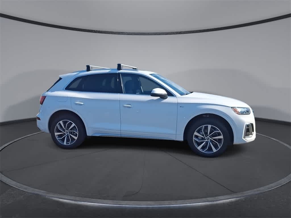 Thumbnail: 2023 Audi Q5 - 9