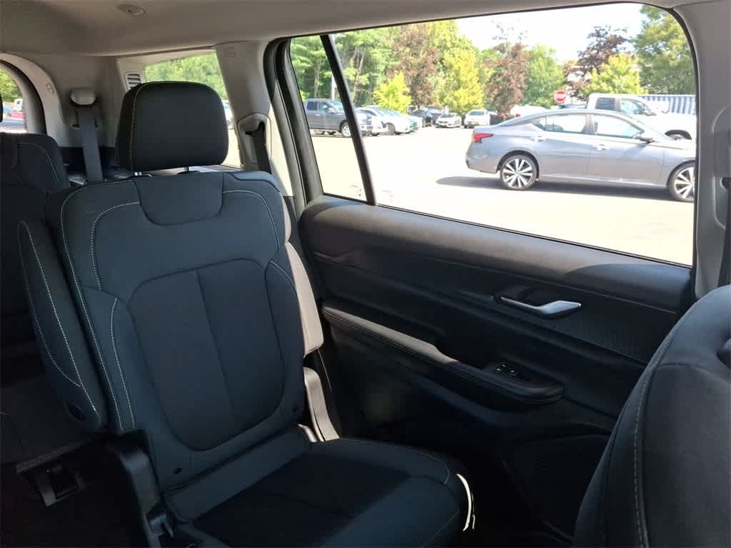 Thumbnail: 2023 Jeep Grand Cherokee - 14