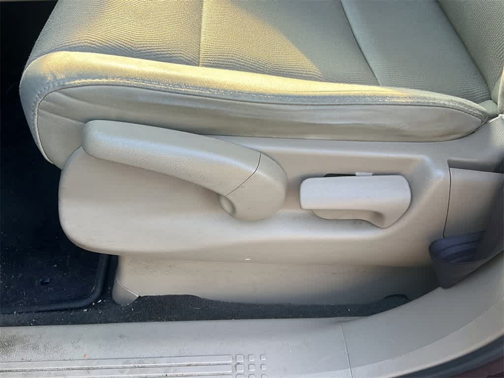2010 Honda Pilot LX 14