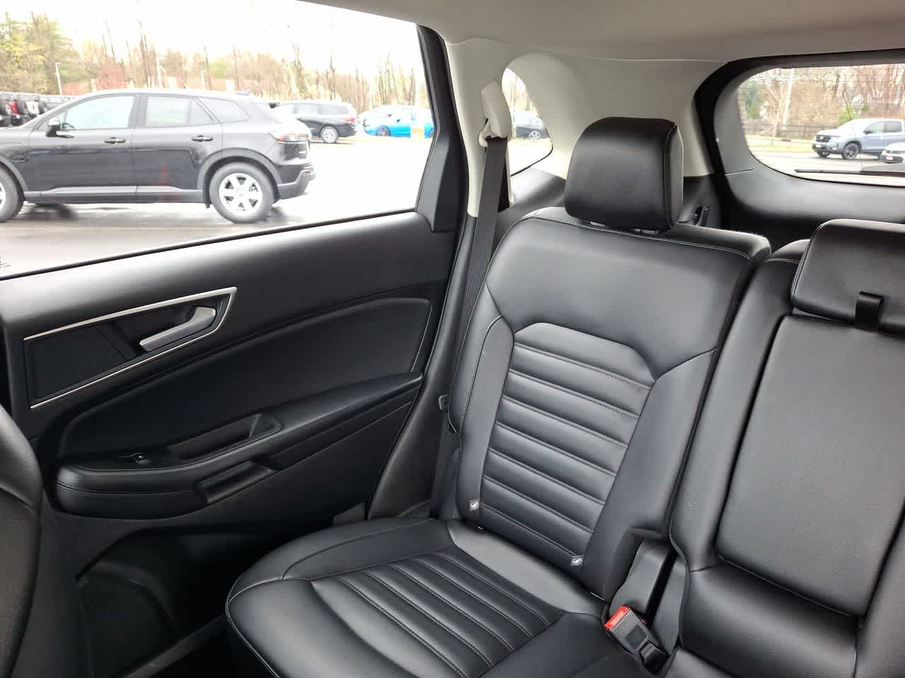 Thumbnail: 2024 Ford Edge - 12