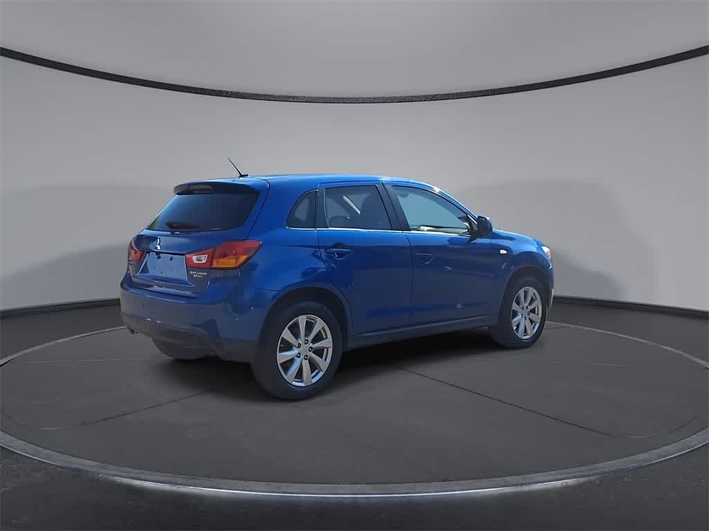 Thumbnail: 2015 Mitsubishi Outlander Sport - 8