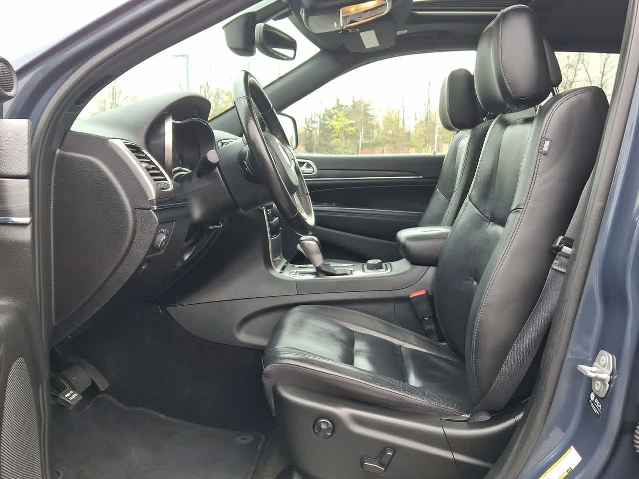 Thumbnail: 2021 Jeep Grand Cherokee - 17