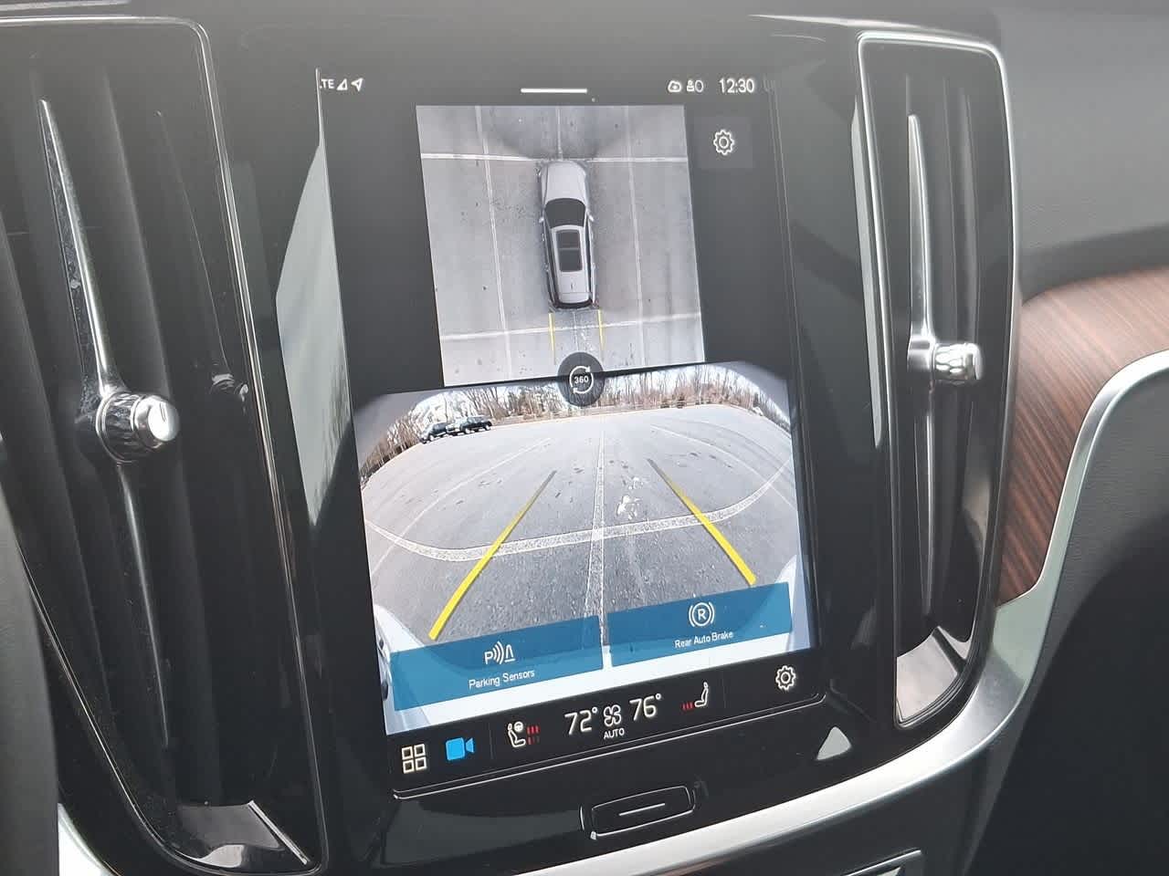 Thumbnail: 2025 Volvo S60 - 21