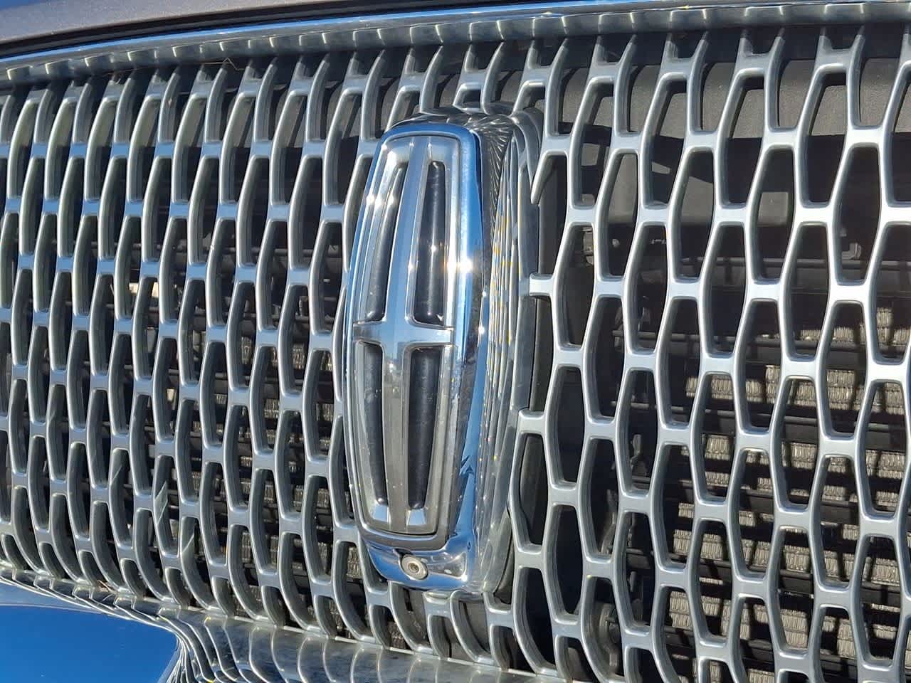 Thumbnail: 2019 Lincoln Navigator - 28