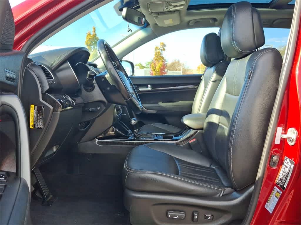 Thumbnail: 2014 Kia Sorento - 17