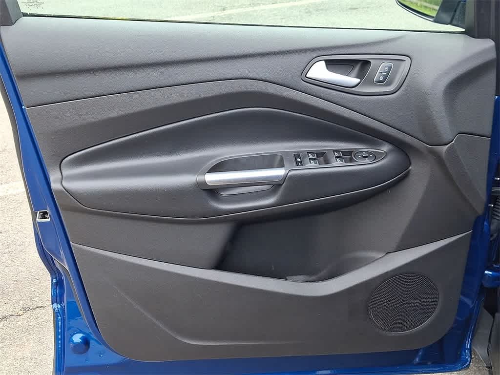 2019 Ford Escape SEL 10