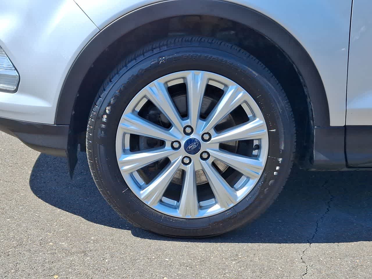 Thumbnail: 2019 Ford Escape - 29