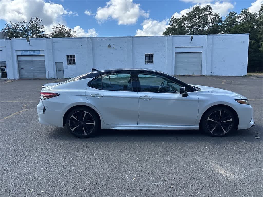 Thumbnail: 2019 Toyota Camry - 12