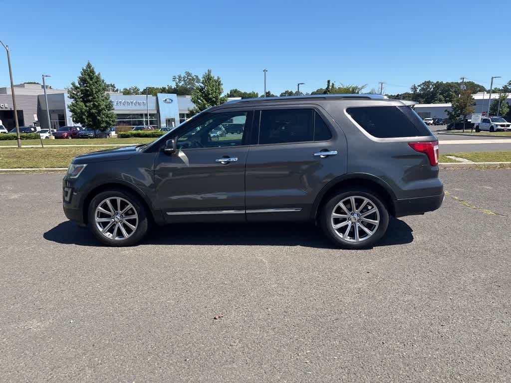 Thumbnail: 2017 Ford Explorer - 21