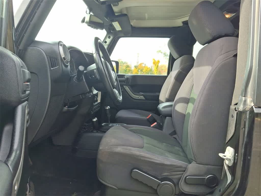 Thumbnail: 2013 Jeep Wrangler - 17