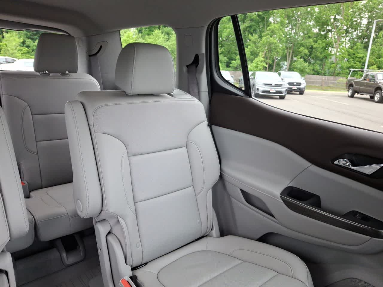 Thumbnail: 2023 GMC Acadia - 12
